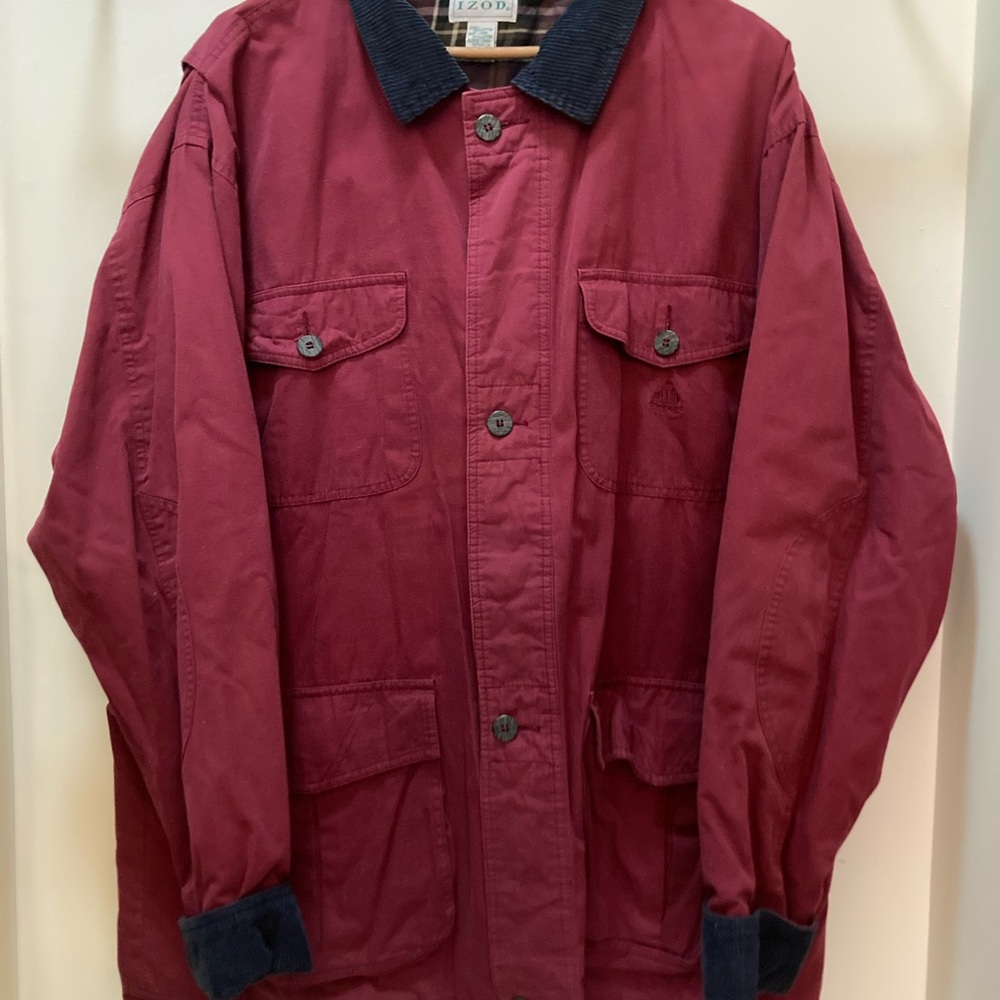 Vintage Izod Maroon Barn Jacket with Dark corduroy Trim. Size XL